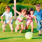Juego al aire libre: divertido y saludable