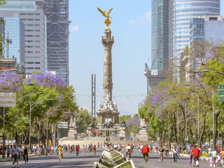Conoce el Mausoleo en un recorrido por el Ángel de Independencia