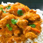 Pollo al curry con piña