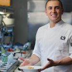 Los chefs Maycoll Calderón y Justin Ermini cocinarán mano a mano
