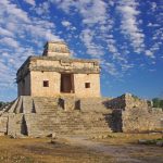 Dzibilchaltún, belleza y exactitud maya