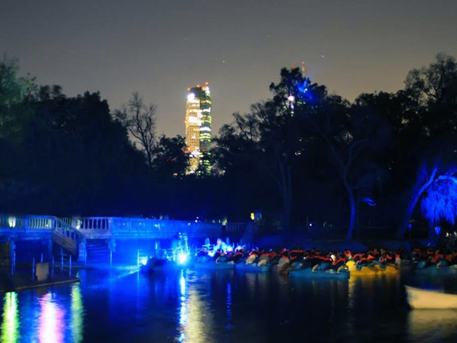 ATL: Arte sonoro nocturno sobre agua en el Bosque de Chapultepec