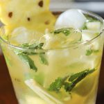 Agua de coco con piña