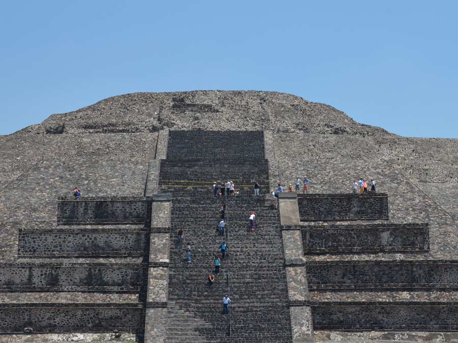 Piramides de Teotihuacán Foro: Mariana Castillo