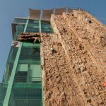 Escala el muro más alto de América Latina, en la Ciudad de México