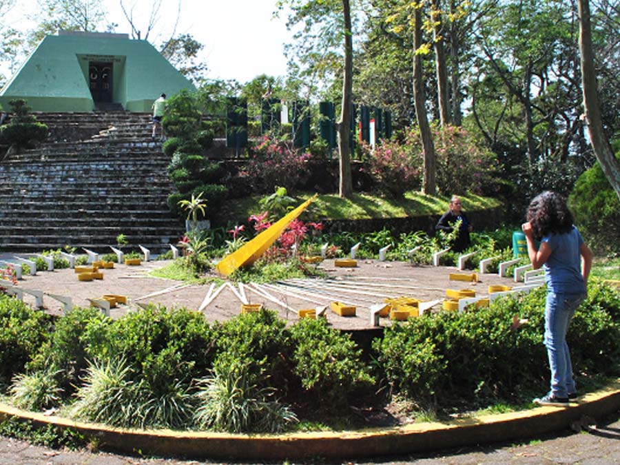 Reloj del Parque Ecológico del Macuitepetl Foto: Turismo Xalapa