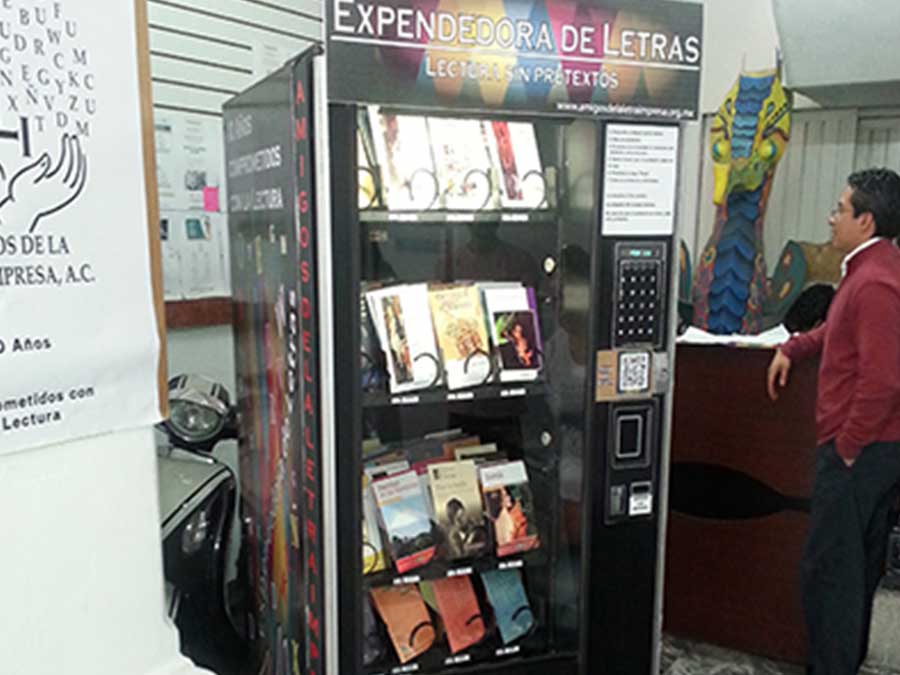 Propuesta para estimular la lectura de pequeños y grandes al alcance de las manos.