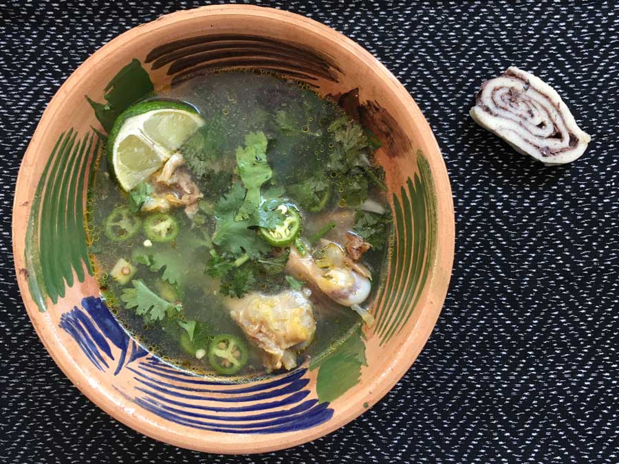 Comida de apapacho: los caldos son un recurrente