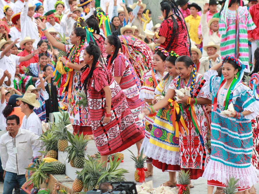 Los Lunes del Cerro y la Guelaguetza Foto: Omar Alonso