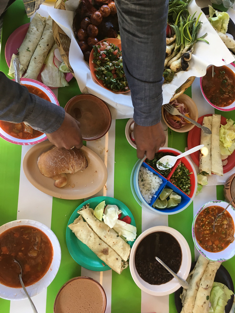 El baratillo, otro de los favoritos dónde comer en Oaxaca Foto: Mariana Castillo