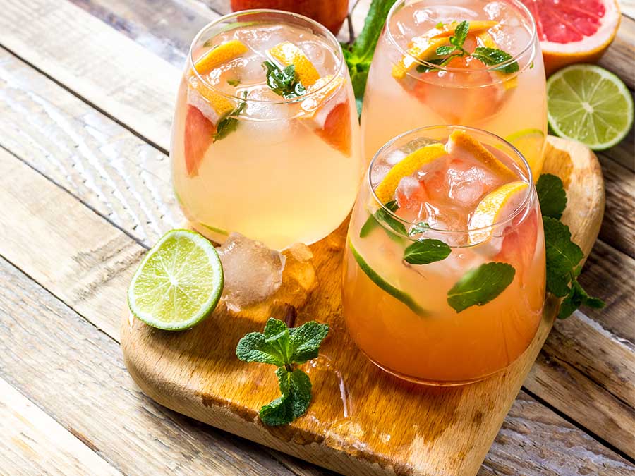 Primavera a tu mesa: aguas frescas con un toque distinto