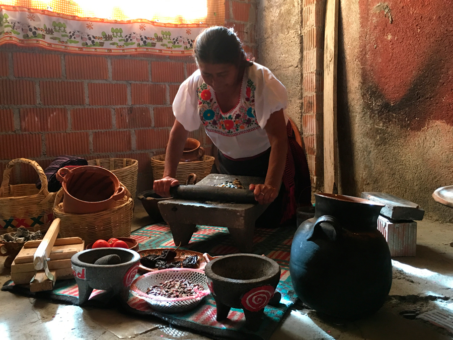 Cocineras tradicionales y COVID- 19: resistencia y comunidad