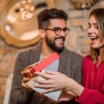 Regalos femeninos que te harán quedar bien esta Navidad