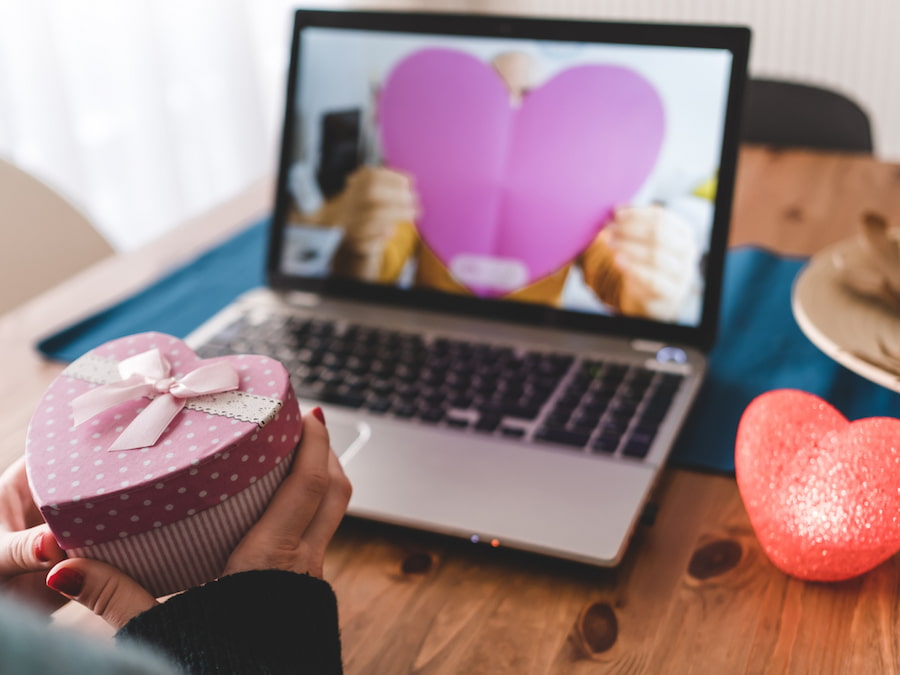 5 ideas para celebrar el Día del Amor y la Amistad en casa