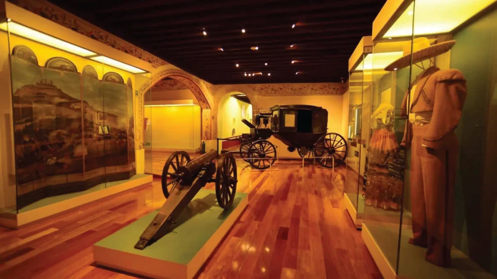 Museos-Poco-Conocidos-de-la-CDMX-ciudad-de-mexico-Visitar-raros-extranos-conquista-intervencion-usa-estados-unidos-francia-espana-perfume-muralismo-arte-cultura-diego-rivera-siqueiros-2.webp seccion amarilla blog sisoy.net