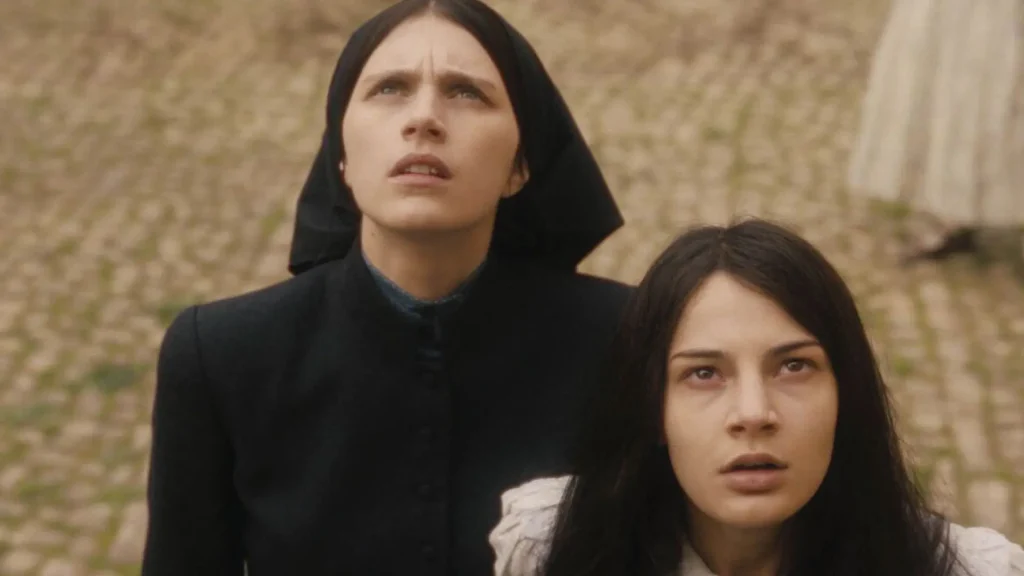 Peliculas-de-Terror-La-Guia-Noche-de-Brujas-halloween-dia-de-muertos-miedo-seccion-amarilla-blog-sisoy-CINE-La-Primera-Profecia-The-First-Omen.webp