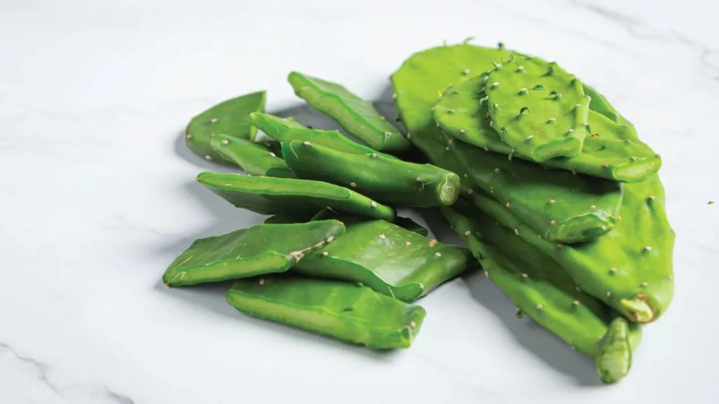 Superfoods-mexicanos-Ingredientes-locales-chia-amaranto-quelites-verdes-seccion-amarilla-blog-nopales-ensaladas-dieta-saludable-gimnasio-cacao-PORTADA.webp