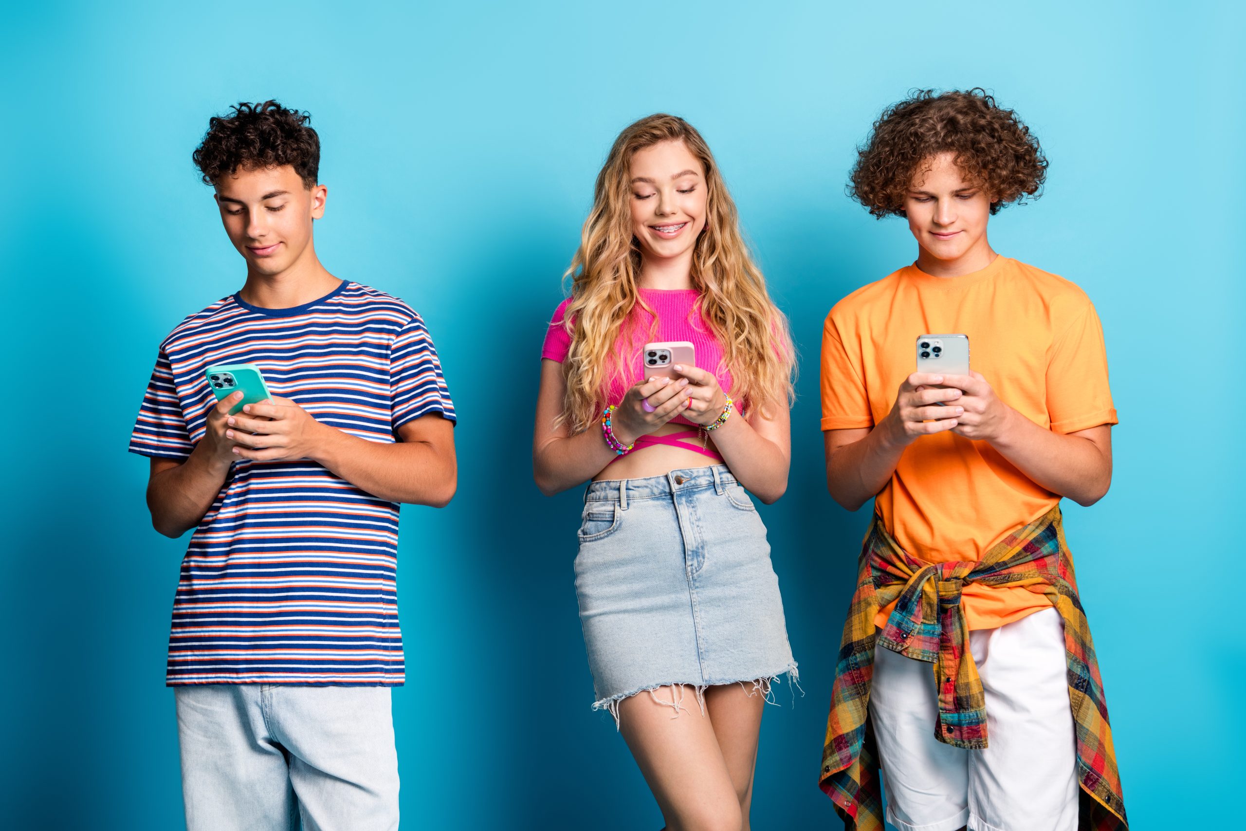 La Generación Z conquistada por la IA generativa y el social commerce.